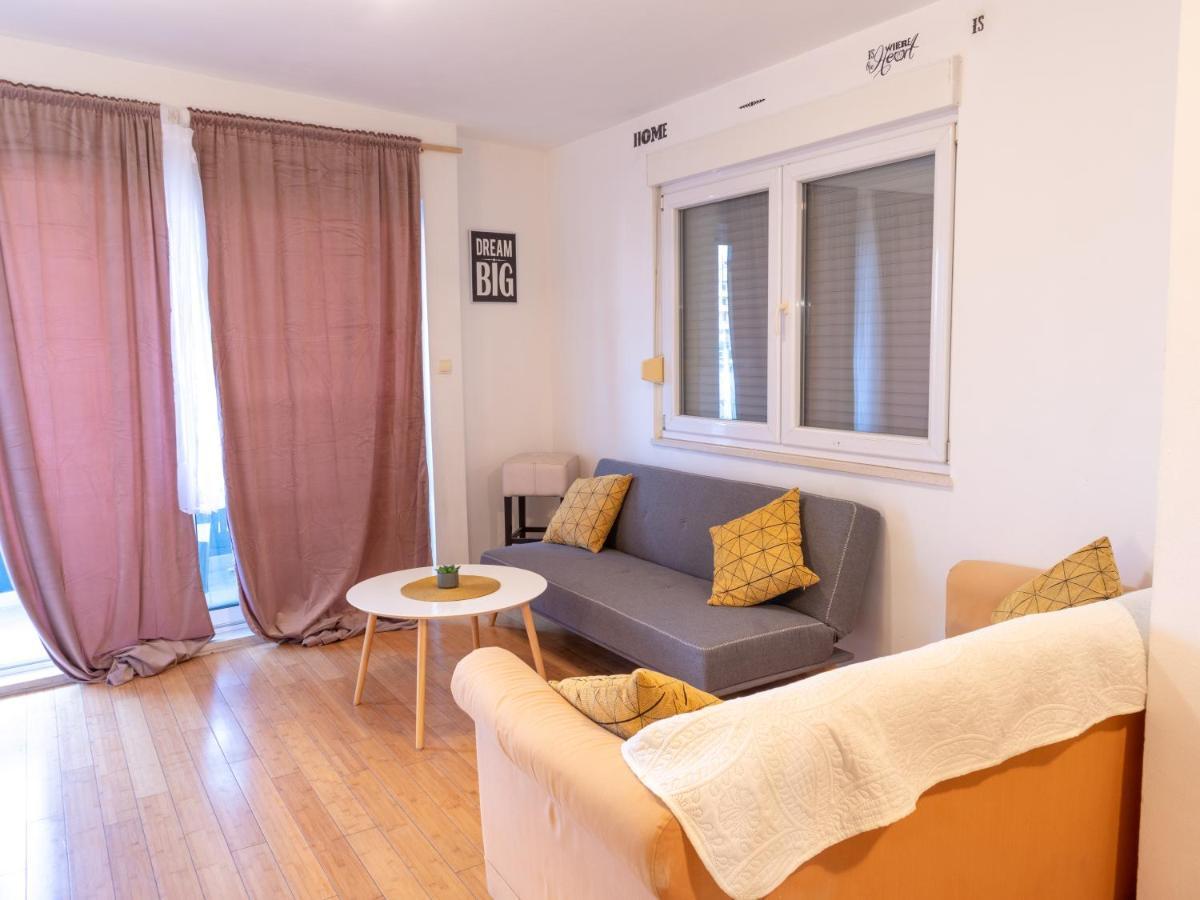 Luxury In Ancient City Apartament
