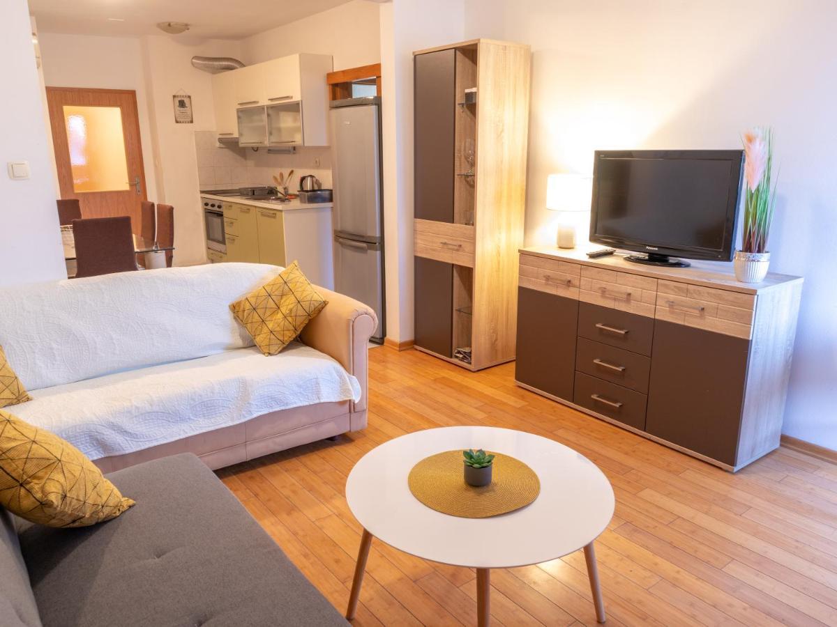 Luxury In Ancient City Apartament Split